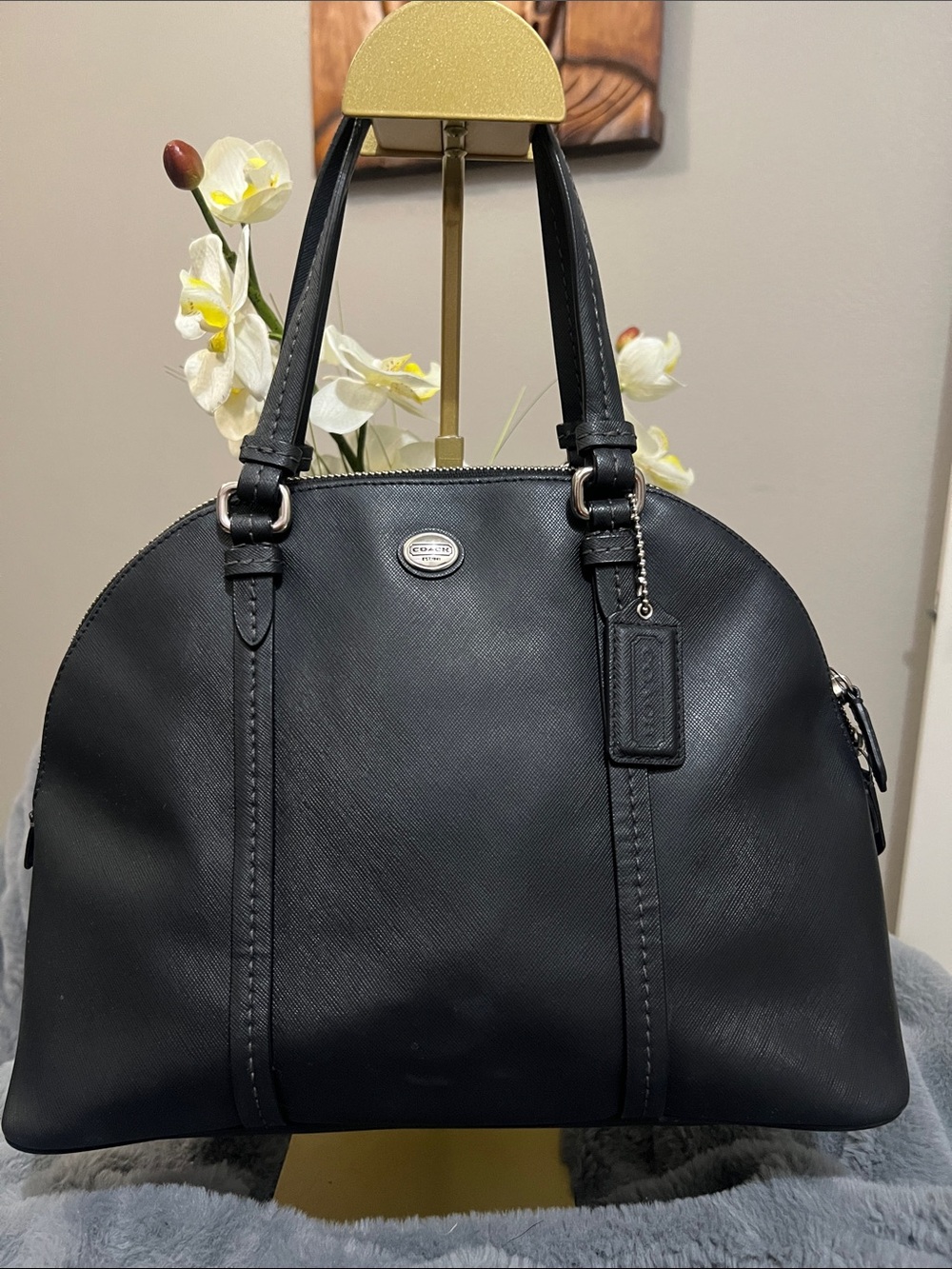 Coach Payton Black Leather Dome Satchel GUC retail $328